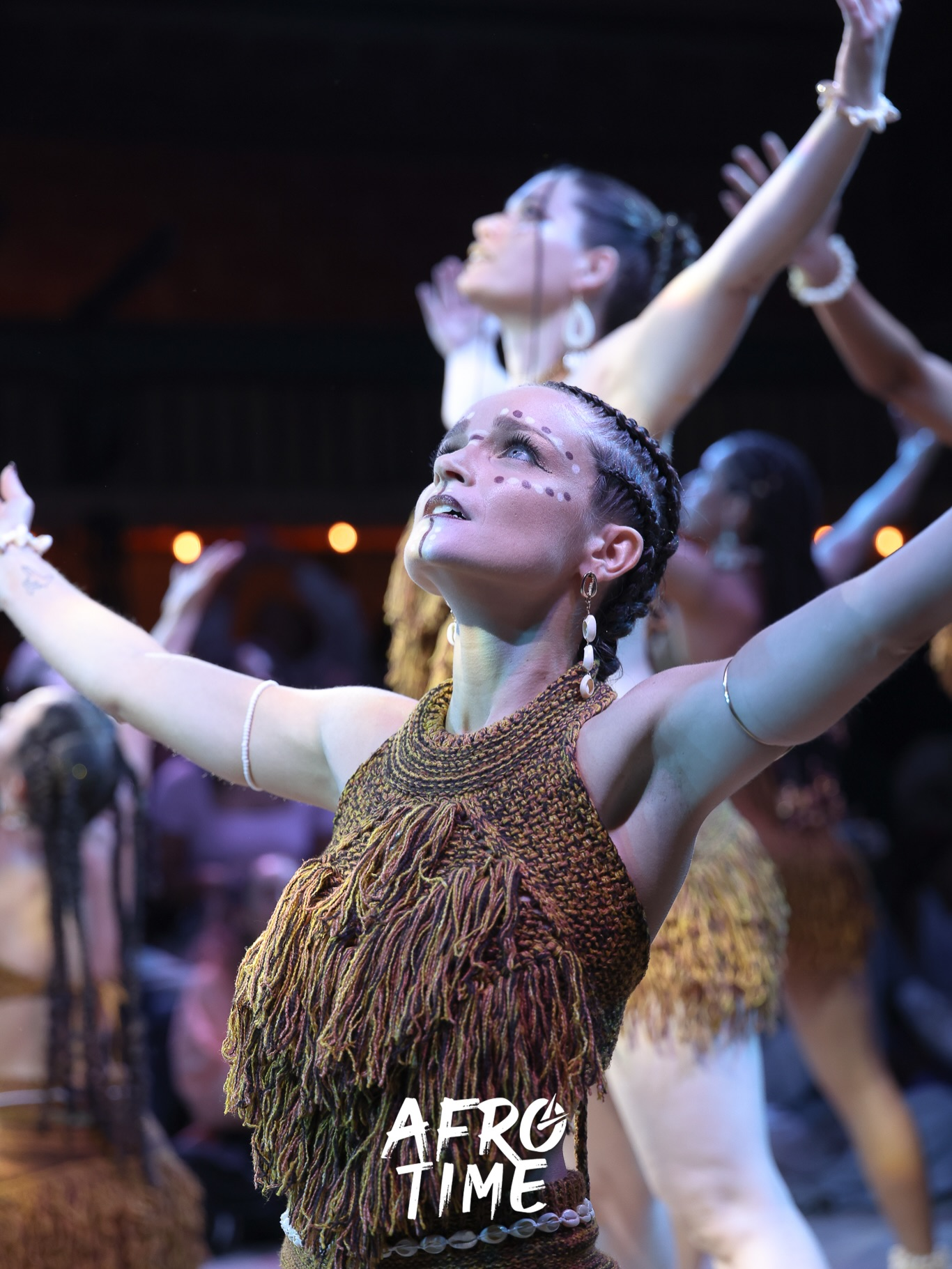Performance Afro Time · élévation